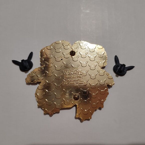 Pokemon TCG Venusaur Deluxe Enamel Pin Official Nintendo Premium XL Pin Badge - Picture 3 of 4